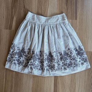 LONDON JEAN Gray Floral Skirt